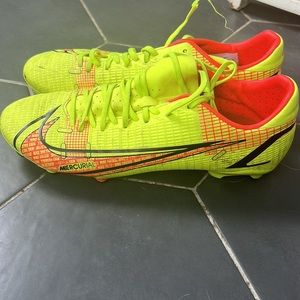 NEON SOCCER CLEATS ⚽️💛